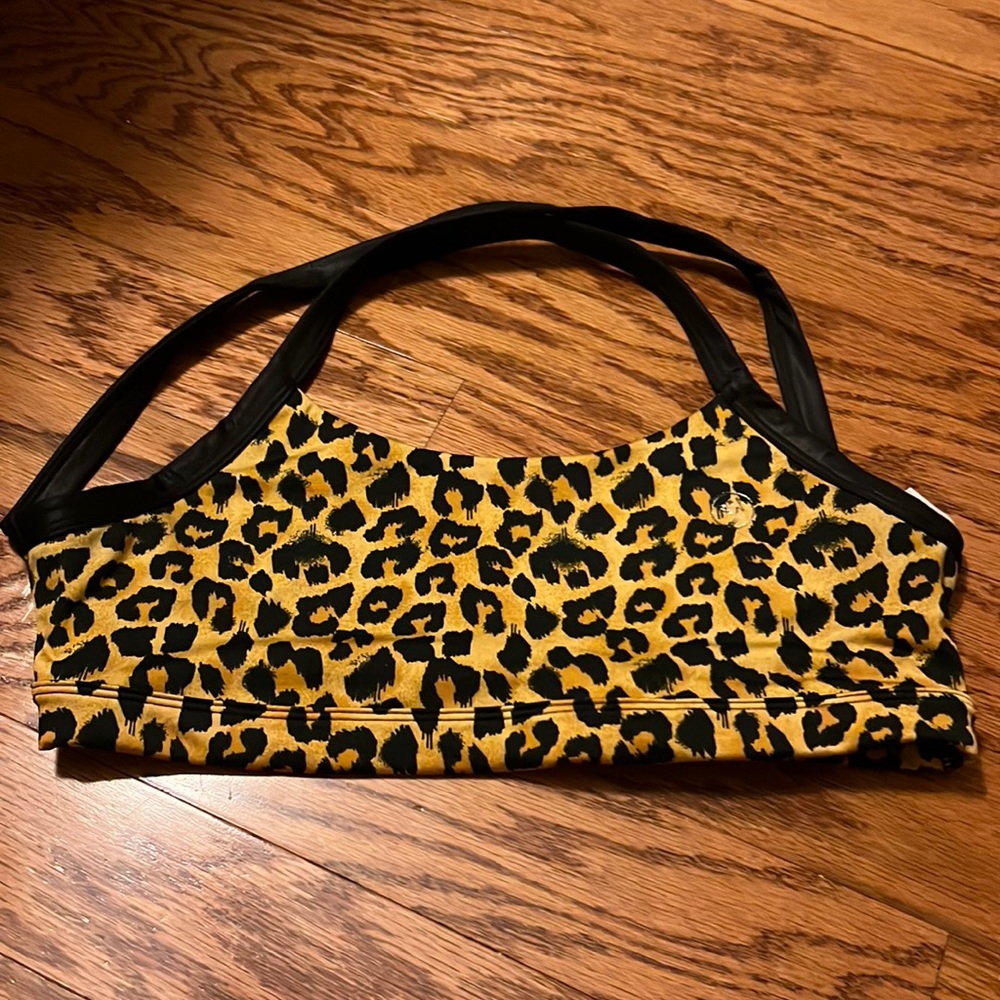 Zumba leopard cross back bra